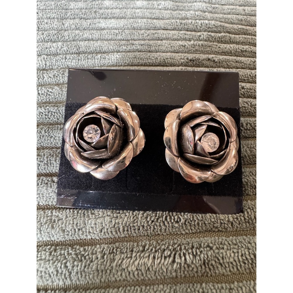 Vintage Rose Flower Clip On‎ Earrings Silver Tone with Rhinestone Center